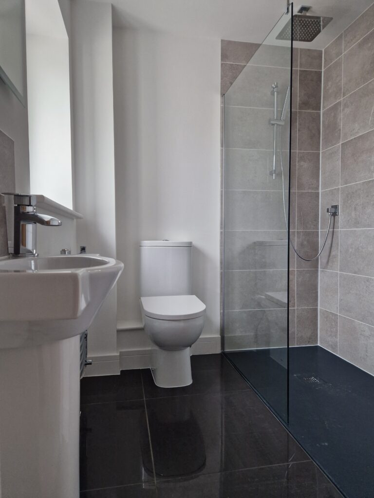 Gallery of completed projects. Ensuite for bedroom 2